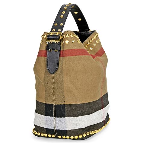 Burberry The Ashby Medium Canvas Check Tote .